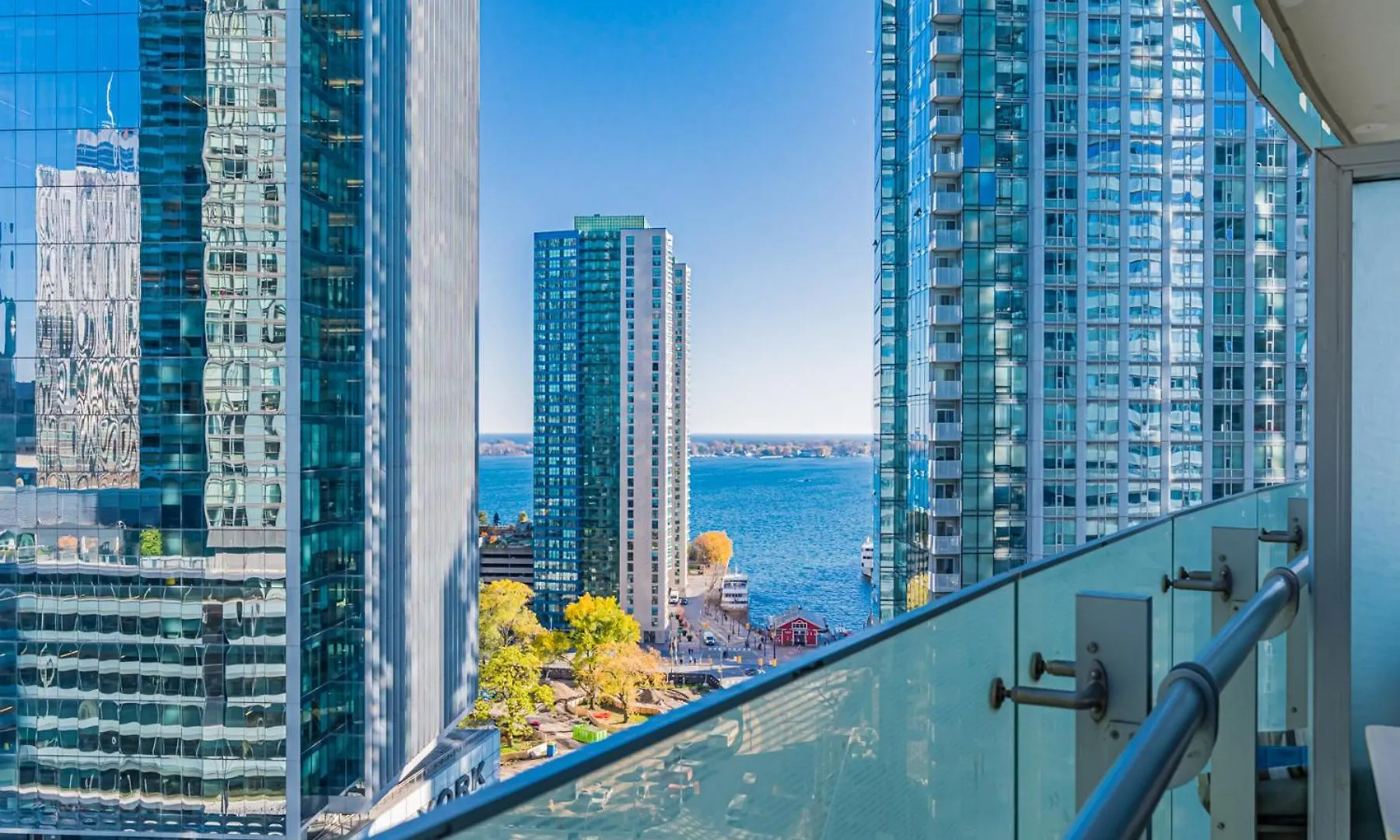 Apartment York Suites 5 Toronto